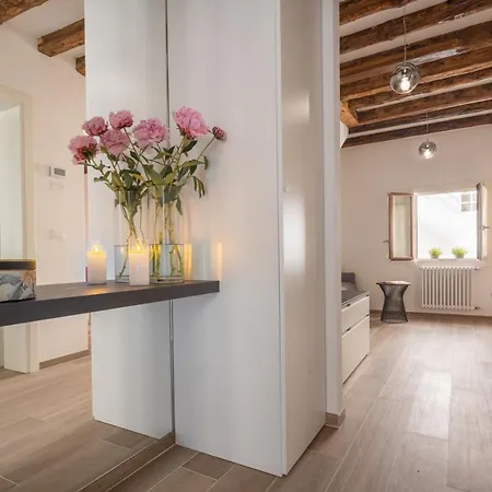 公寓 San Giacomo Dall'orio Garden R&r *